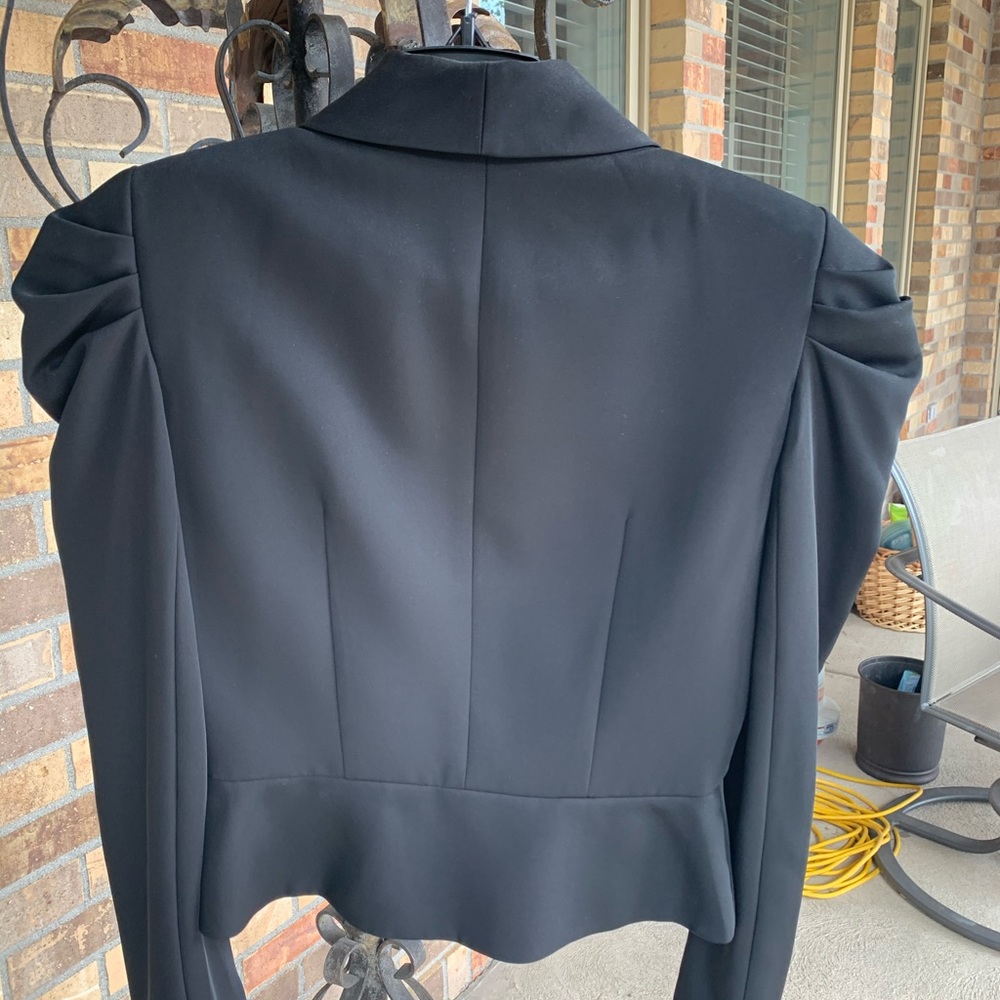 Cropped dressy jacket